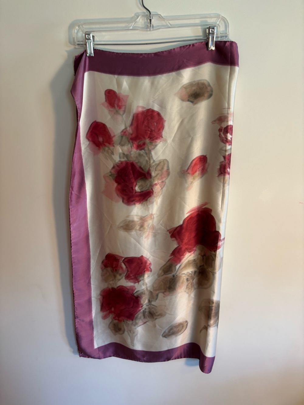 Metamorfosi Floral Scarf in Cream and Plum with Red Roses